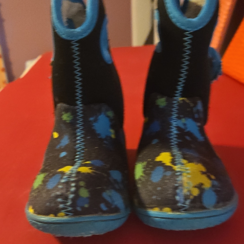 Bogs Kids Black and Blue Splatter Boots - Picture 8 of 8